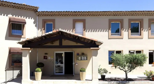 Logis Le Mas De Jossyl, Rezerwuj Hotel La Roque-d'Antheron Carros