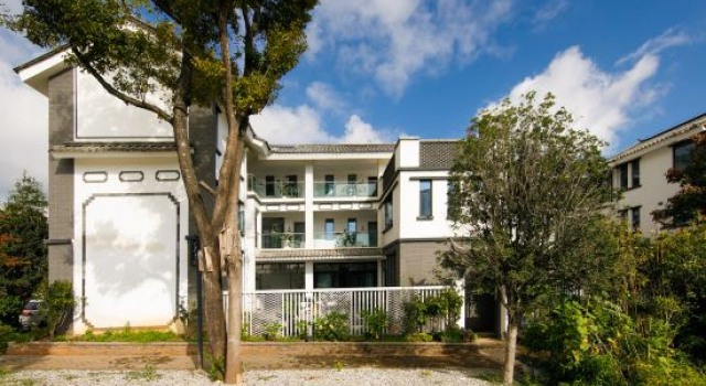 Dali Warm Inn · Peaceful Scenic View Residences (Dali Ancient City Branch), Prenota Hotel Hotel a Dali con parcheggio, Parcheggio
