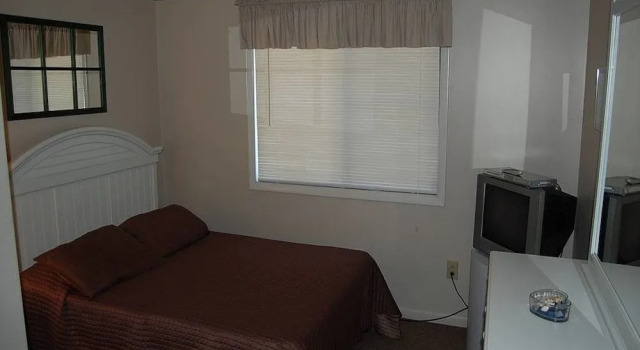 Pelican's Landing 216 - 2 Br Home
