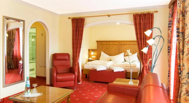 Полулюкс Alpenhotel Kronprinz