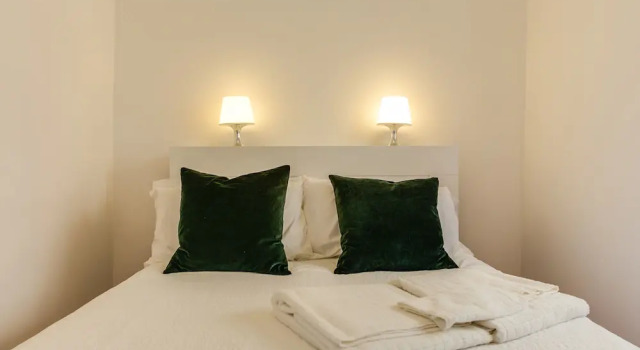 Lisbon Center Terrace Suite - Wifi - AC, Забронировать Отель Отели Лиссабона 3 звезды, рядом с Рештаурадориш, 3*