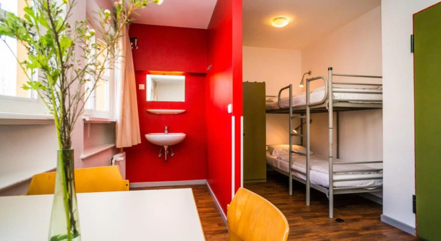 Bed in Dorm (female dorm) Amstel House Hostel