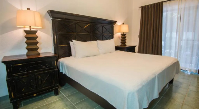Номер Deluxe Hacienda Paradise Hotel