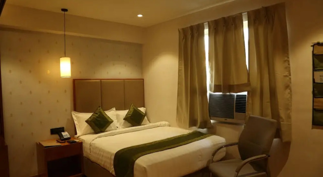 Номер Standard Hotel Reva Regency