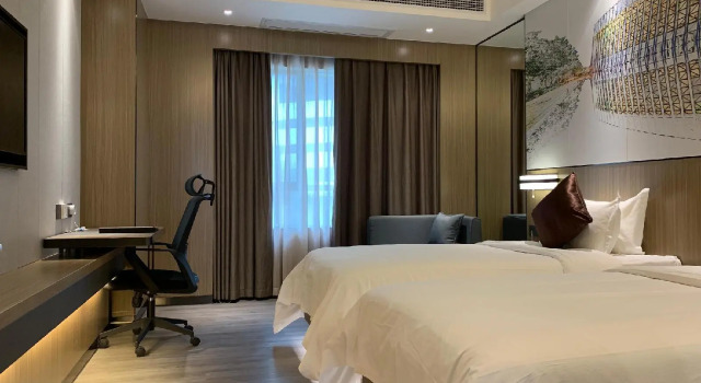 Zhongshan Tegao Business Hotel, Boek Hotel Hotels in Guangdong met parkeren, Parkeren
