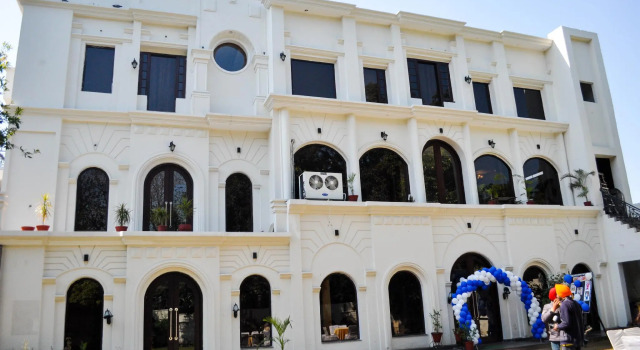 Kings retreat, Rezerwuj Hotel Patiala 