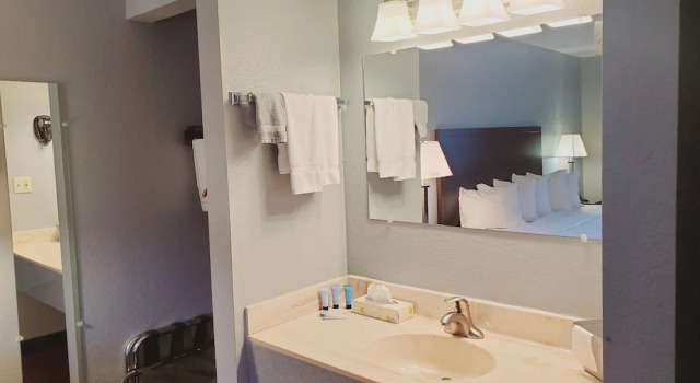 Двухместный люкс Blackstone Lodge and Suites