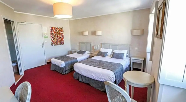 Трёхместный номер Standard Hotel Bleu de Mer