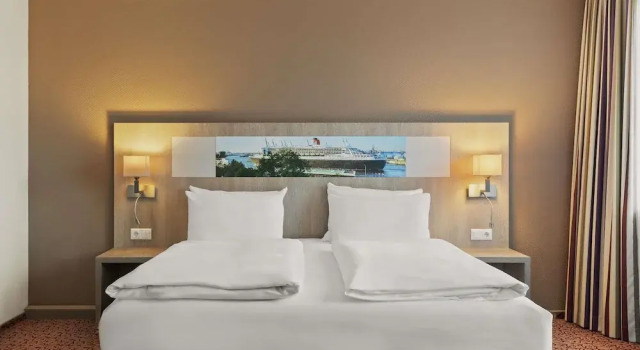 Двухместный полулюкс с видом на внутренний двор Mercure Hotel Hamburg am Volkspark