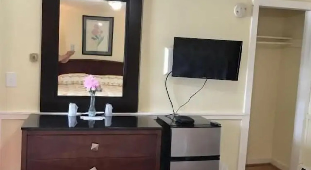 Royale Coach Motor Lodge, Забронировать Мини-отель Мотели Хэмптон, Мотель