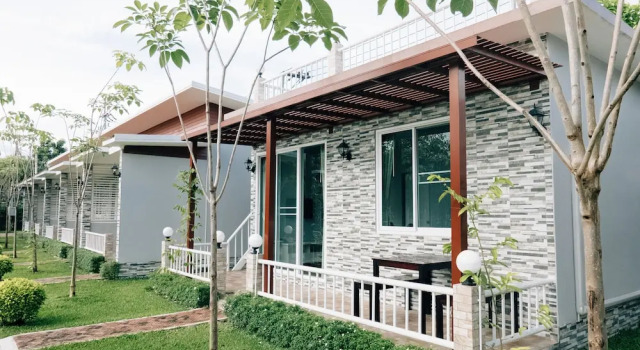 Бунгало c 1 комнатой с балконом Rai Fahpratan Home and Garden
