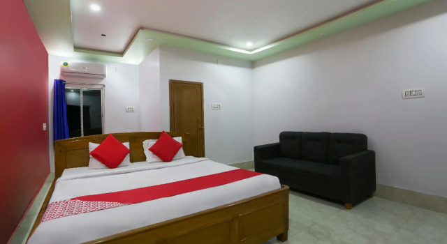OYO 67063 Roy Villa Resort, Prenota Resort Baharampur West Bengal