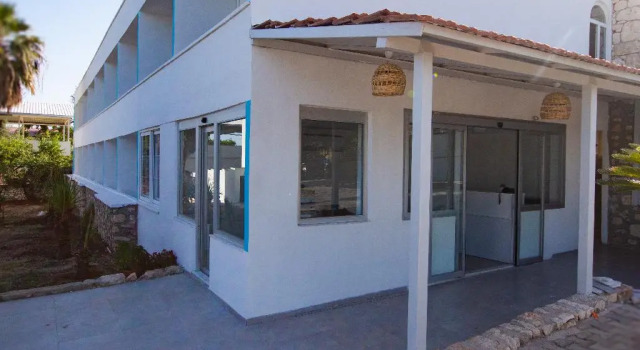 Mojo Otel Beach