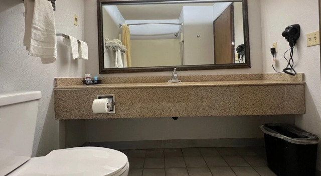 Люкс Luxury Coratel Inn and Suites By Jasper Eagan ST Paul Airport & Mall of America