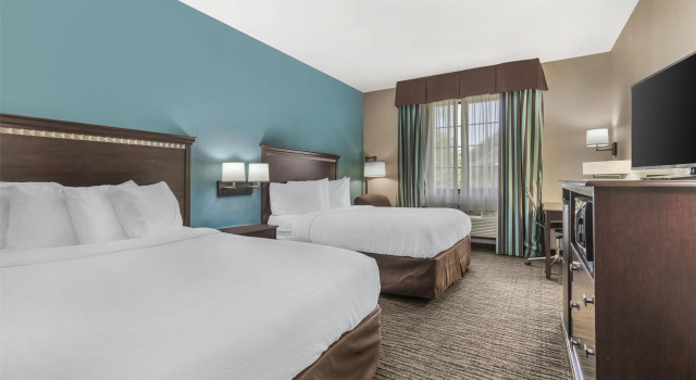 Четырёхместный номер Standard Best Western Mineola Inn