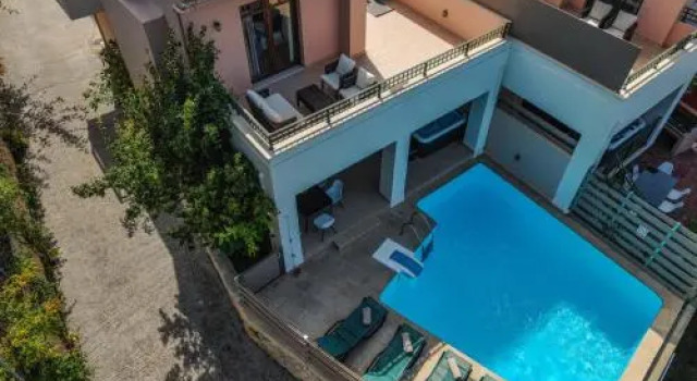 Mikra Anogia Villas