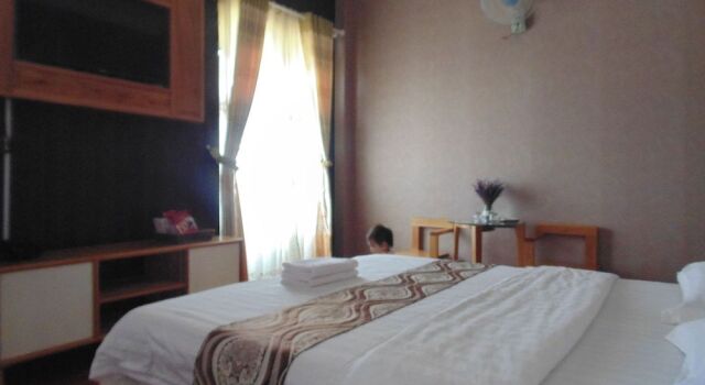 Hong My Hotel, Забронировать Хостел Кон-Тум Контум, рядом с Bishop's House of Kontum