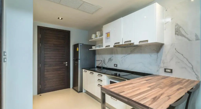 Апартаменты Superior Private apartment at Emerald Terrace