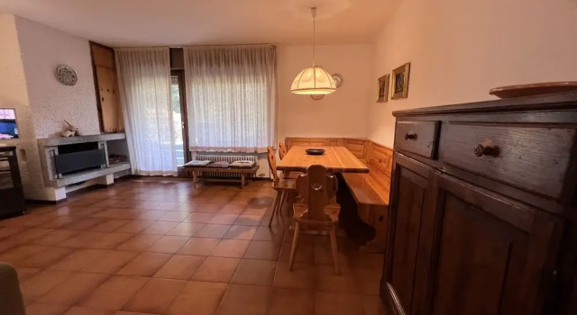 041 Trilocale con Giardino Pinzolo, Забронировать Апартаменты/квартира Отели в центре Пинцоло, в центре, Парковка