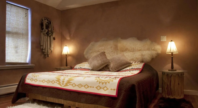 The Trail in Adams - Berkshires Art Hotel, Buchen Sie Hotel  