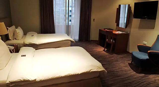 Номер Deluxe Plaza Hotel Beirut