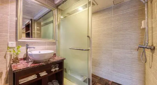 Люкс Business Ali Hotel (Yichang Jiefang Road Pedestrian Street CBD Shopping Center)