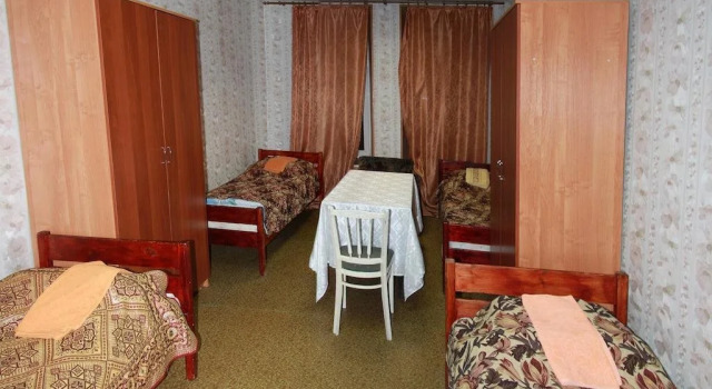 Hostel Visit , Забронировать Хостел Отели Санкт-Петербурга с парковкой, рядом с Станция метро «Сенная Площадь», Парковка