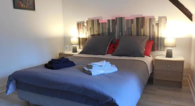 Le Clos des Archers, Rezerwuj Hotel Hotele w Laveyssiere z basenem, Basen