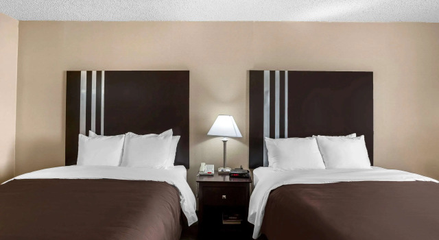 Standardowy czteroosobowy pokój Comfort Inn Dumas