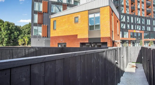 Urban Vogue Escape with Parking- Air-con, Rezerwuj Apartament Hotele w Auckland Region z parkingiem, Parking