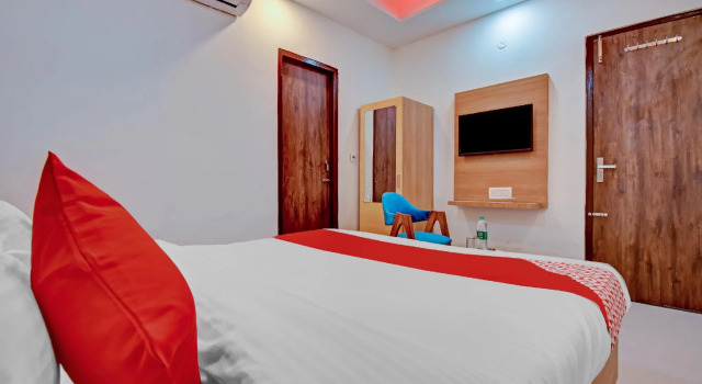 OYO 77653 Hotel Le Majestic, Rezervovat Hotel Hotely v Punjab s parkováním, Parkování