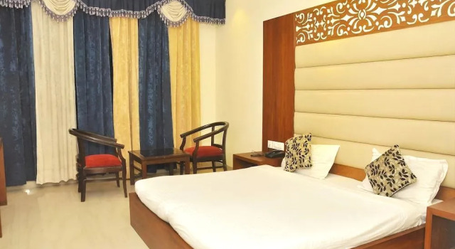 JK Rooms 142 Silky Resorts, Rezervovat Hotel Hotely v Panchkula s parkováním, Parkování