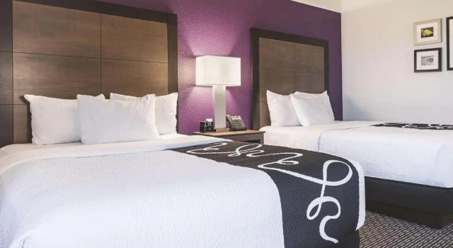 Четырёхместный номер Deluxe La Quinta by Wyndham Grand Junction Airport