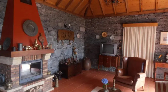 Refúgio das Camélias, Rezerwuj Hotel Hotele w Faial z parkingiem, Parking