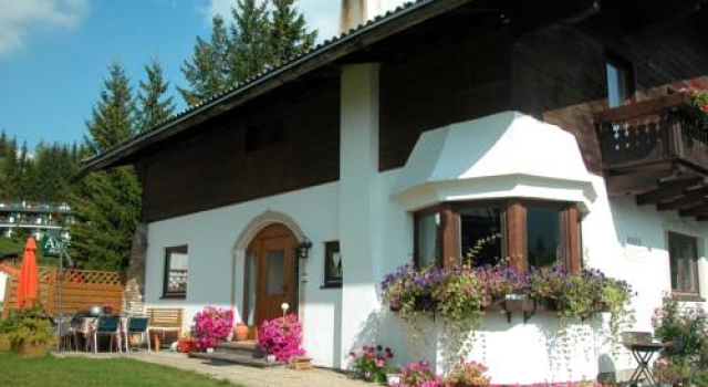 Haus Alice, Забронировать Отель Зефельд-ин-Тироль Karwendel, рядом с Brunnentallift