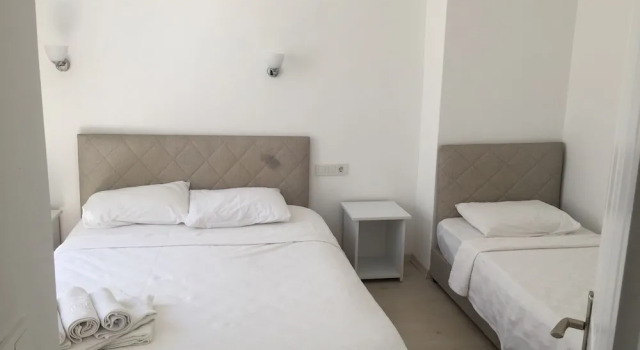 Трёхместный номер Standard R HOUSE HOTEL