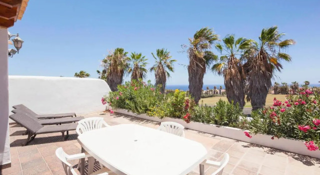San Andres Resort Villa 10 Golf del Sur, Забронировать Курортный отель Отели Сан-Мигель-де-Абона с парковкой, рядом с Playa Amarilla, Парковка