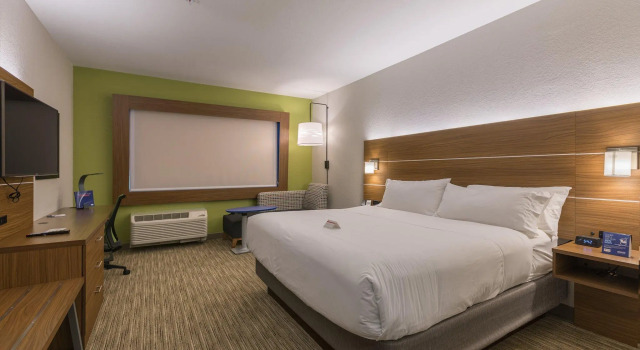 Двухместный номер Standard Holiday Inn Express and Suites San Marcos South by IHG