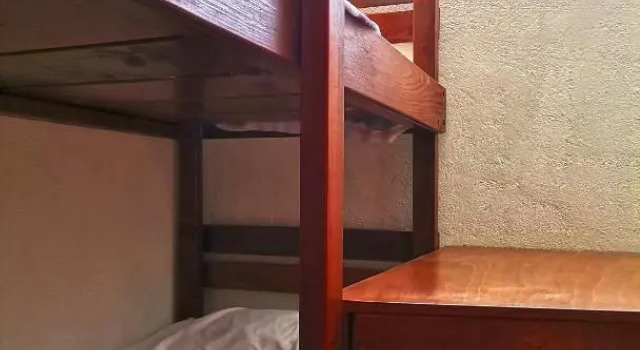 Кровать в общем номере (мужской номер) Family Environment Housing