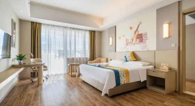 Люкс Vienna International Hotel (Sanya High-speed Railway Station)