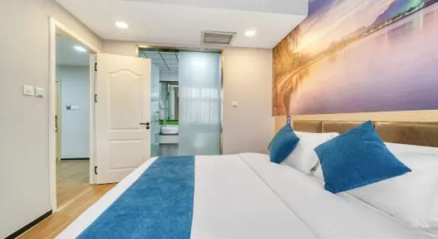 Люкс Sun Flower Hotel