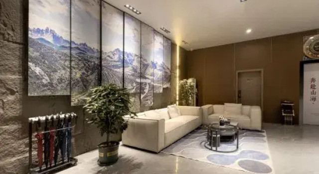 Mid-mountain Qiushu Hotel, Book Hotel Batang Sichuan