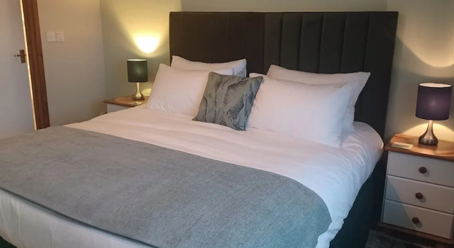 Relax With Amazing Views! 1-bed Studio in Tegryn, Book Hotel Hoteller i Clydey med parkering, Parkering