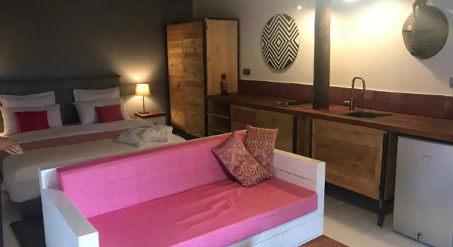 Студия Pili Pili Boutique Hotel