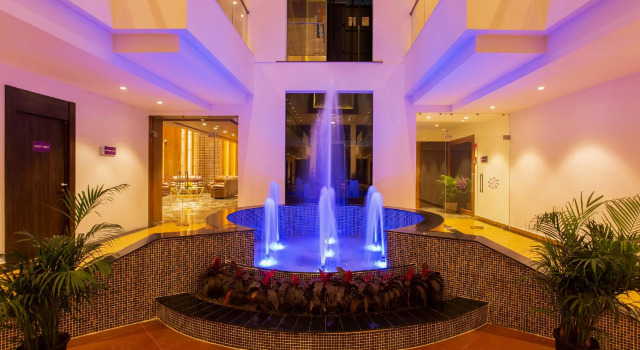 Sarovar Portico Somnath, Rezervovat Hotel Hotely v Somnath s bazénem, Bazén