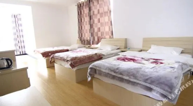Hongrenju Hotel