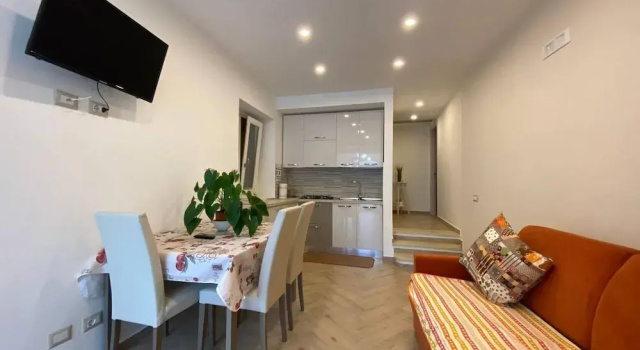 Vacation Home Ground Floor at 200 Meters to Beach!