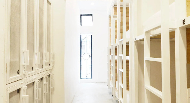 Кровать в общем номере (женский номер) HOOD Hostel