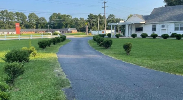 Kenwood Court Motel, Book Motel Wilson North Carolina