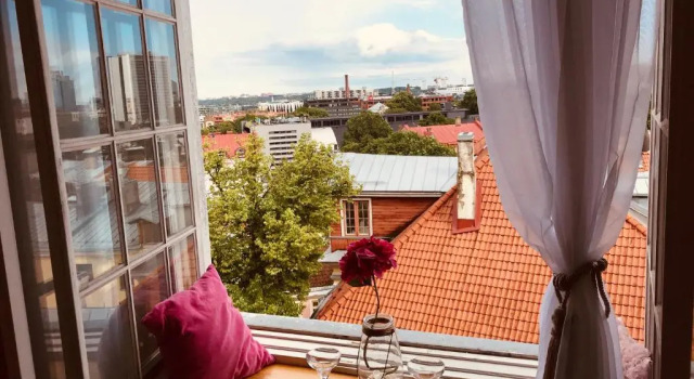 Cozy oldtown studio with magnific city view